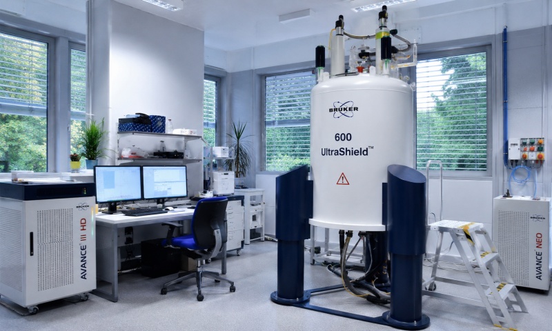 HPLC/MS, GCMS and HRMS analysis instruments